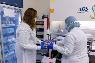 За сутки в Израиле 37 тысяч новых больных коронавирусом