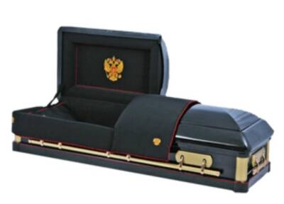 Московская ритуальная служба торгует элитными гробами «Патриот». Их производят на Украине