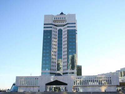 В Казахстане назначили новое правительство. Больше половины министров, включая глав минобороны и МВД, остались прежними