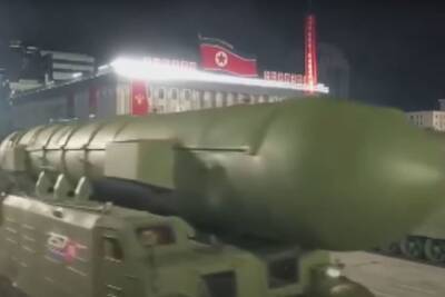 США приостановили взлеты самолетов после пуска ракеты КНДР