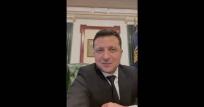 Зеленский обратился к украинцам по случаю Международного дня "Спасибо" (видео)