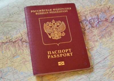 Общественная палата Ленобласти предложила указывать данные о вакцинации в загранпаспортах россиян