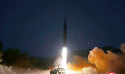 "Наша могучая чучхейская ракета!" В КНДР испытали гиперзвуковое оружие