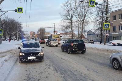 На Касимовском шоссе в Рязани Renault Logan сбил 11-летнего мальчика