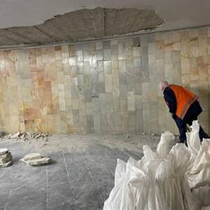 В Харькове на станции метро обвалился потолок. Фото