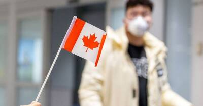 В Канаде введут огромный налог для невакцинированных от COVID-19