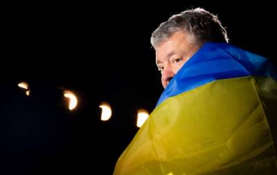 Порошенко возвращается в Украину 17 января