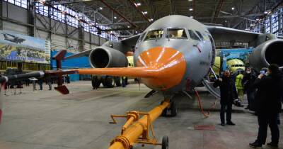 В "Антонове" рассказали, зачем самолеты оснащают оранжевыми "носами" (фото) - focus.ua - Украина