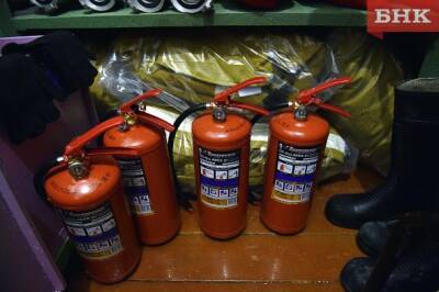 В МЧС по Коми призвали не верить продавцам огнетушителей