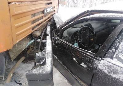 В аварии на Ряжском шоссе пострадал водитель легковушки