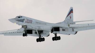 Заново собранный стратегический бомбардировщик Ту-160М совершил дебютный полет