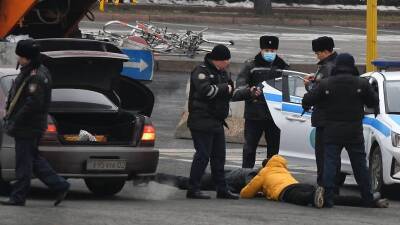 Хватит на боевой отряд: в Казахстане продолжают изымать украденное оружие и задерживать бунтовщиков - Русская семерка