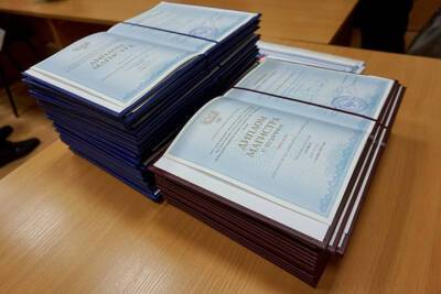 Более 4 тысяч выпускников ДНР получили дипломы РФ