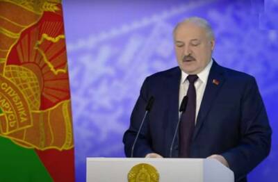 Лукашенко напугал белорусов катастрофой из-за отказа от «героического» советского прошлого
