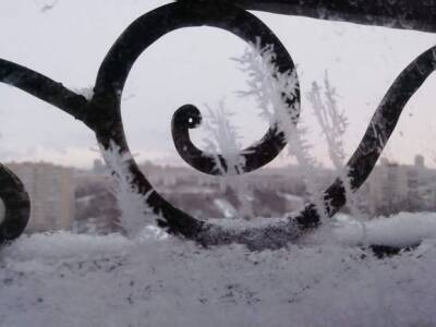 Жителей Москвы предупредили о «ледяных иглах»