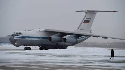 Самолет ВКС РФ доставил из Казахстана в Москву еще 146 россиян