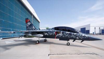 В Турции начнут серийное производство самолета HÜRJET