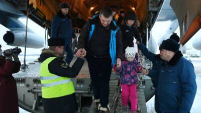 Самолет ВКС доставил 146 россиян из Алма-Аты в Москву