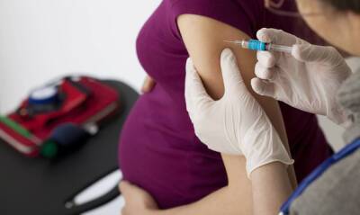 ВОЗ призвала привлекать беременных к испытаниям вакцин и лекарств от коронавируса
