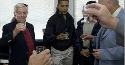 Фото Барака Обамы из поездки в Пермь завирусилось в Сети