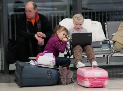 Аэропорт Южно-Сахалинска работает, но из-за метели на юге Сахалина задержаны 12 рейсов