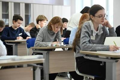 В челябинском микрорайоне «Академ Риверсайд» открыли школу на 1100 мест