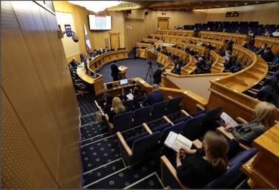 Депутаты областного парламента предложили поправки в Федеральный закон о QR-кодах