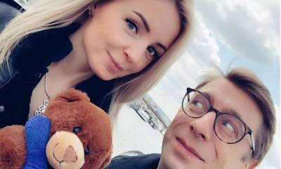 Вдова Зеленского удалила все снимки из «Инстаграма» и до сих пор не комментирует внезапную смерть мужа