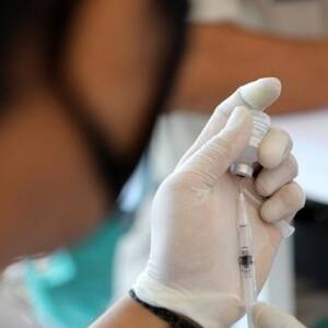 В Израиле от коронавируса будут вакцинировать младенцев