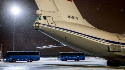 Аэропорт Алма-Аты возобновил работу и принял рейс из Антальи - 5-tv.ru - Казахстан - Алма-Ата