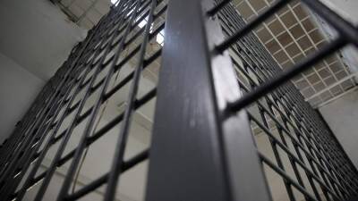 За пытки в саратовской тюрьме привлекли шесть человек