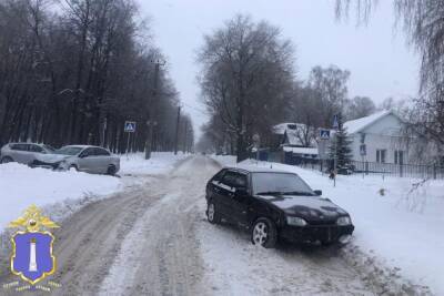 На севере Ульяновска столкнулись ВАЗ и иномарка. Пострадала женщина