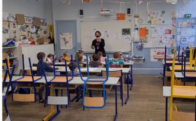 "Могут закрыться школы": европейскую страну, в которой много украинцев, охватил масштабный бунт