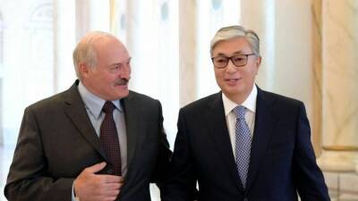 Лукашенко провел беседу с Токаевым