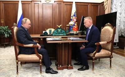 Путин и глава "Уралхима" обсудили перспективы работы компании