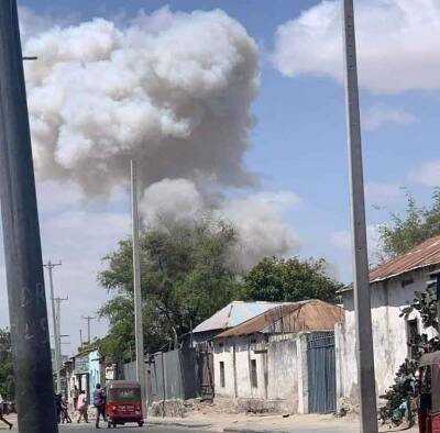 Теракт в столице Сомали: имеются жертвы (видео)
