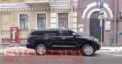Водитель Кличко оплатил штраф за неправильную парковку на Toyota Sequoia в центре Киева
