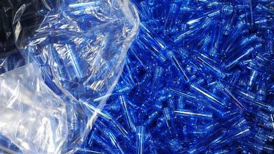 В России оценят последствия запрета части пластика
