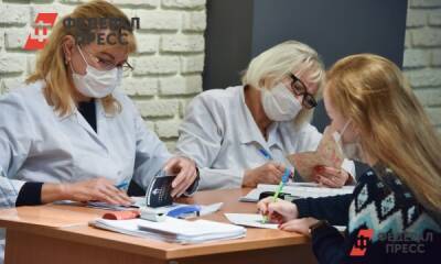 Непривитых россиян обвинили в эволюции коронавируса