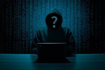 «Бойтесь и ждите худшего»: Неизвестные хакеры взломали сайты украинских министерств