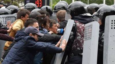 Семь человек пропали без вести во время массовых беспорядков в Алма-Ате