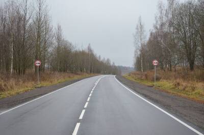 В Смоленской области на дорогах, отремонтированных по нацпроекту, установили больше 1000 дорожных знаков
