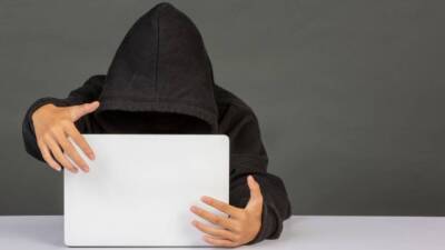 Хакеры взломали сайты трех украинских министерств и разместили угрозы гражданам