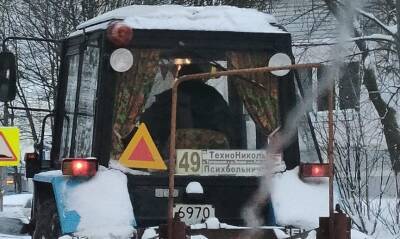 В Рязани сфотографировали «трактор-маршрутку № 49»