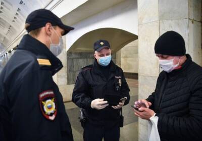 В Москве усилят проверки соблюдения масочного режима в вагонах метро