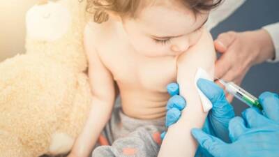 Когда и какие прививки следует делать ребенку