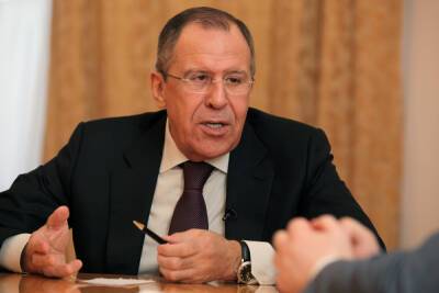 Лавров заявил про ожидание Россией письменного ответа НАТО