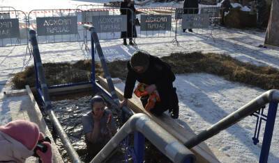 В Магнитогорске без QR-кода не пустят в теплое помещение после купания в проруби