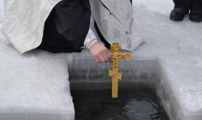 В Магнитогорске желающим принять участие в крещенских купаниях придется предъявить QR-код
