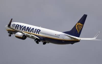 Ryanair до марта сократил рейсы из Украины